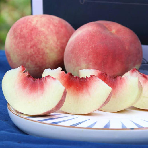 山东金秋红蜜桃5斤新鲜应当季水密桃脆甜毛桃子孕妇水果整箱包邮