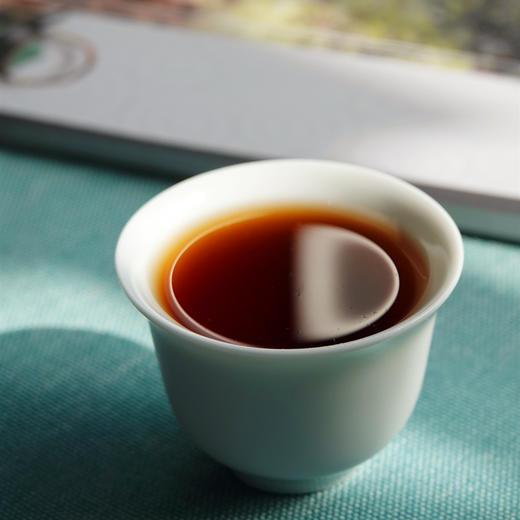 伴手茶礼 2020新品 六出纷霏 普洱熟茶 六瓣茶礼 一瓣一泡  6*30克/盒 天威德成出品 商品图7