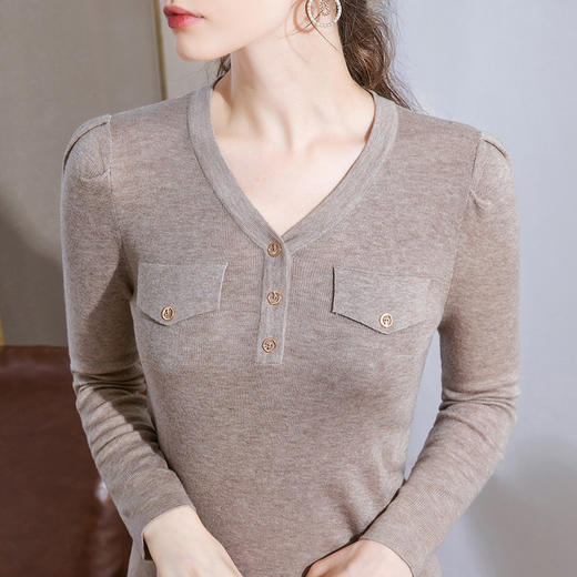 DY-AL50111羊毛针织衫V领长袖纯色纽扣上衣2020秋冬新款女装韩版温柔风毛衣 商品图2