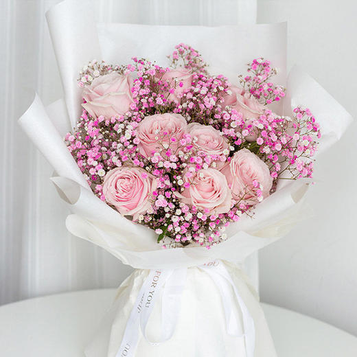 9朵玫瑰搭配粉色满天星花束送女友老婆闺蜜朋友同事暗恋生日告白情人