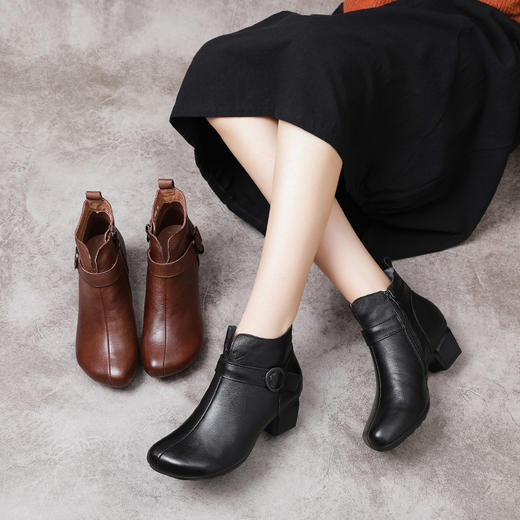 复古风真皮粗中跟圆头软牛皮擦色短靴货号jn9985