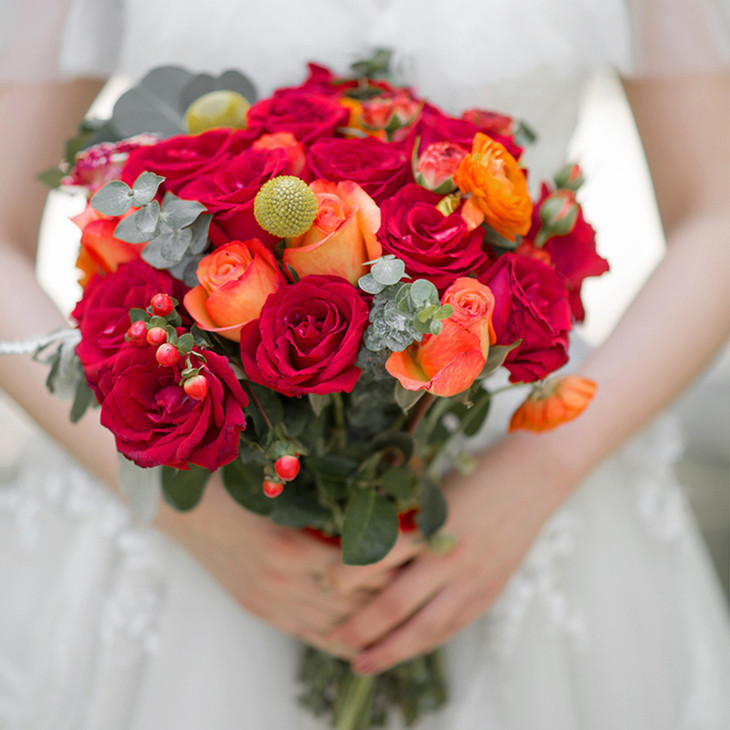 新娘手捧花花球婚庆用花婚纱拍摄接亲精美捧花结婚婚礼鲜花用花领证