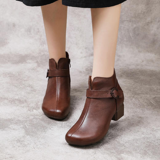 复古风真皮粗中跟圆头软牛皮擦色短靴货号jn9985