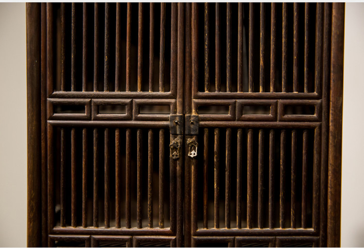 清紫檀直棂圆角柜摆件成对