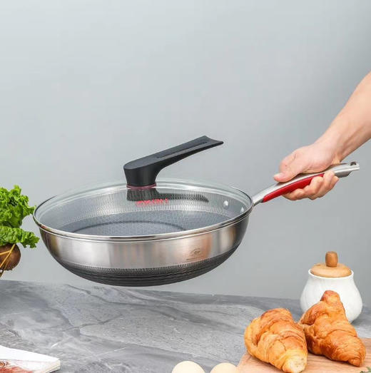 康巴赫 悦厨联名款 双面屏 蜂窝不粘炒锅32CM 316医用不锈钢 少油烟不粘锅  家用电磁炉燃气灶通用 商品图5