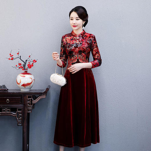 WXG19634新款2020秋季丝绒绣花旗袍 商品图3