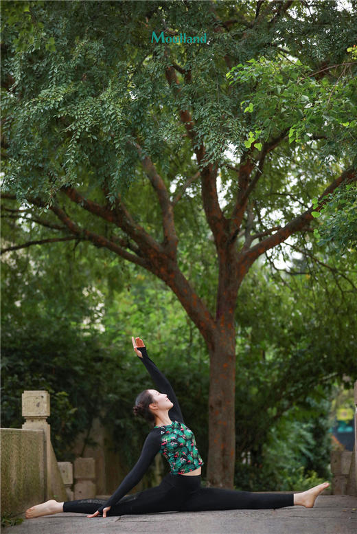 慕兰瑜伽服MOULLAND 拼接撞色长袖-黑/叶阴和高腰侧拼九分裤-黑/蕾丝 商品图3