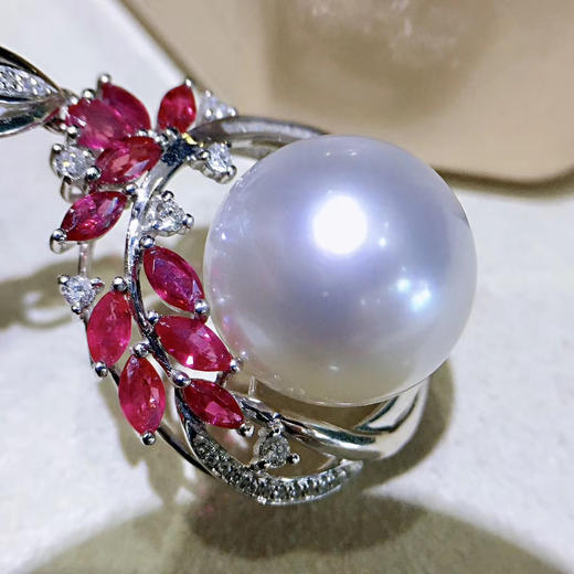 红宝石澳白吊坠特惠18k金镶嵌钻石77红宝石珠子1314mm强光泽微瑕