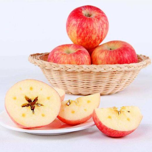 【新疆阿克苏苹果】约10斤/箱，脆甜可口，入口无渣 商品图1