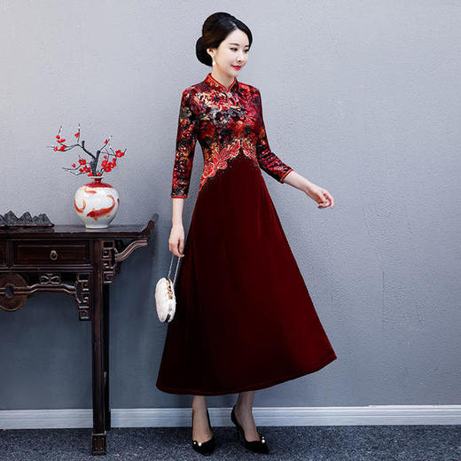WXG19634新款2020秋季丝绒绣花旗袍 商品图2