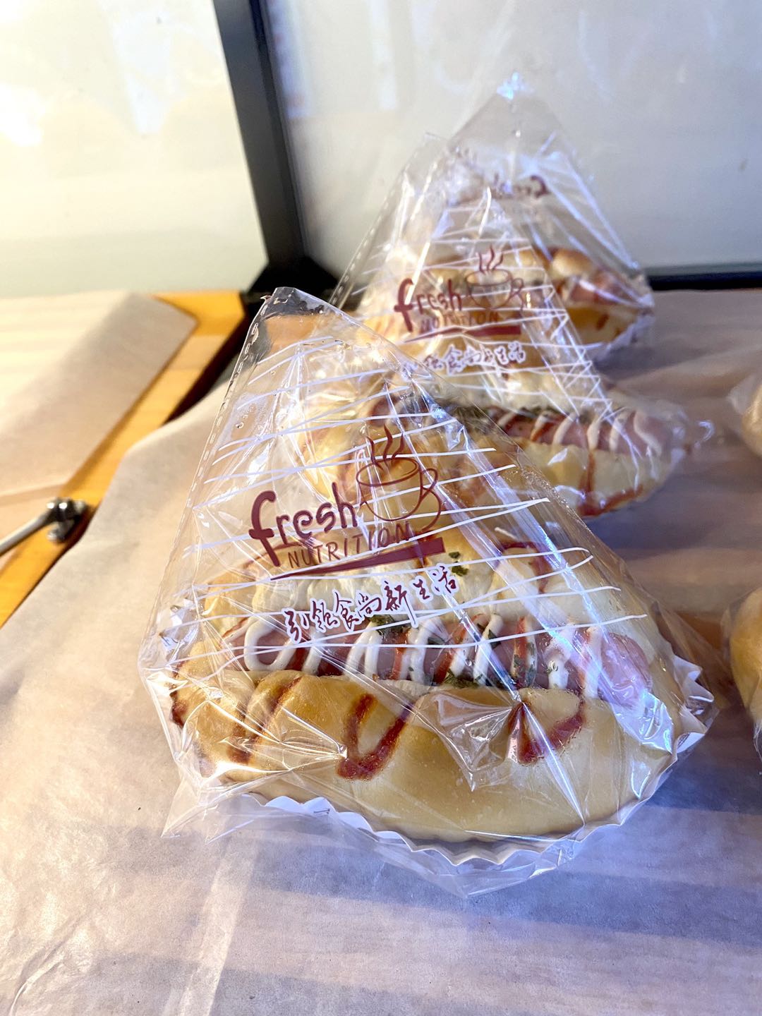 沙拉肠仔包（预包装）