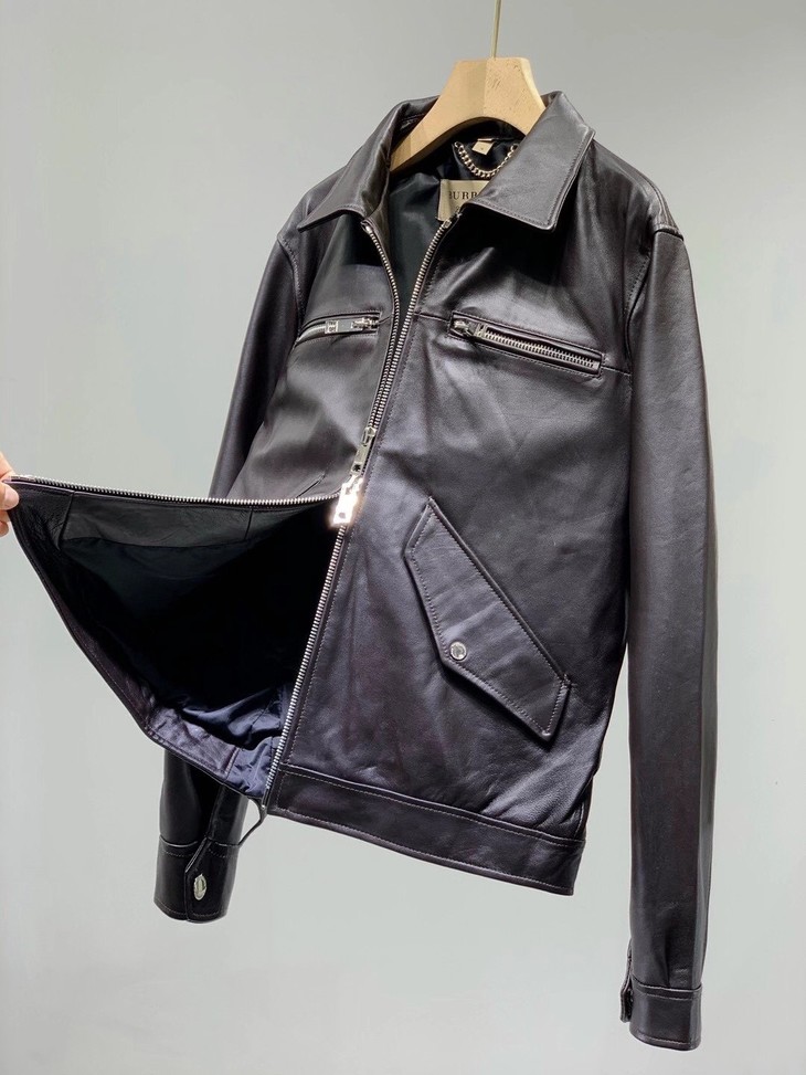 点此购买巴宝莉男款小羊皮便装皮衣十一161677