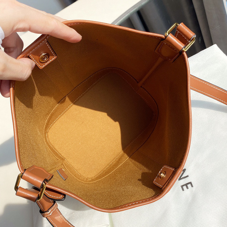 celine赛琳凯旋门老花系列水桶包国外进口专用面料渠道代工出品