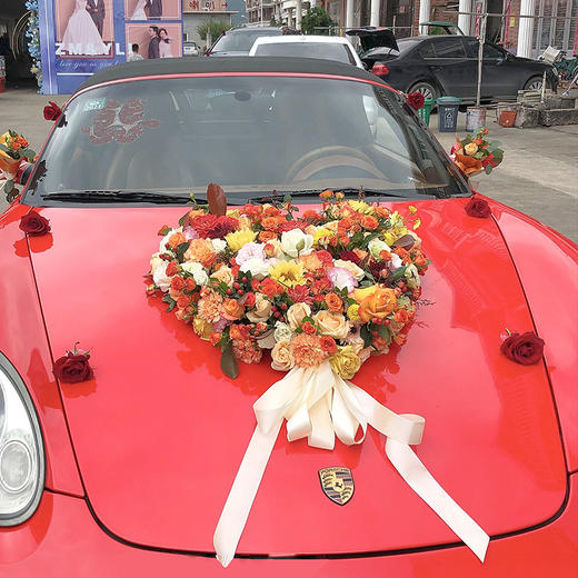 新郎新娘结婚接亲主婚车鲜花装饰搭配手捧花婚车花车花饰套餐结婚新人