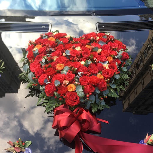 新郎新娘结婚接亲主婚车鲜花装饰搭配手捧花婚车花车花饰套餐结婚新人