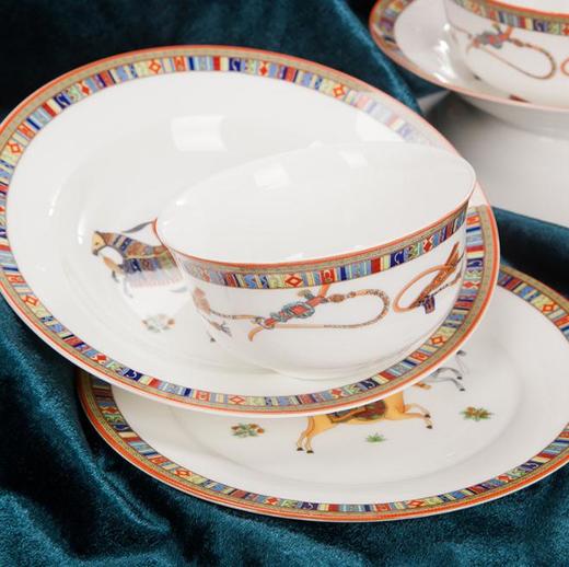 【餐具】-景德镇简约家用欧式 骨瓷碗盘组合  58头马到成功 商品图1