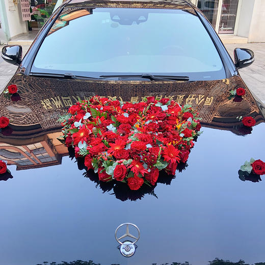新郎新娘结婚接亲主婚车鲜花装饰搭配手捧花婚车花车花饰套餐结婚新人