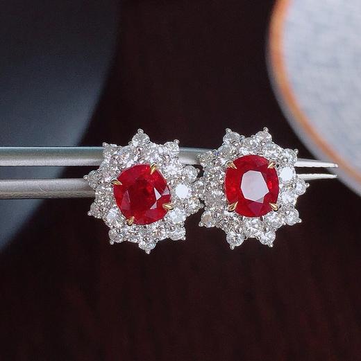 无烧鸽血红红宝石耳钉秒杀不议价n红宝石16克拉玻璃体颜色浓郁鲜艳大