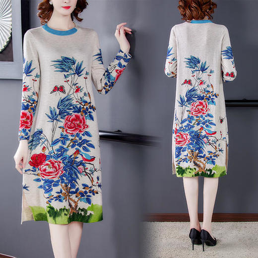 AHM-ym8169时尚过膝气质宽松印花毛衣裙 商品图0