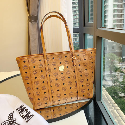 mcm托特包新款来袭韩国公司渠道一年四季都可以背