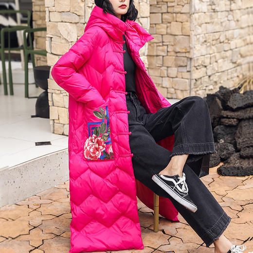 上海旗袍厂XJ-F9民族风羽绒服女长款中国风过膝绣花复古中式盘扣大码白鸭绒羽绒服 商品图1