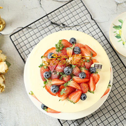 婉约盛放-草莓鲜果，纯进口动物奶油蛋糕【惠州】 商品图2