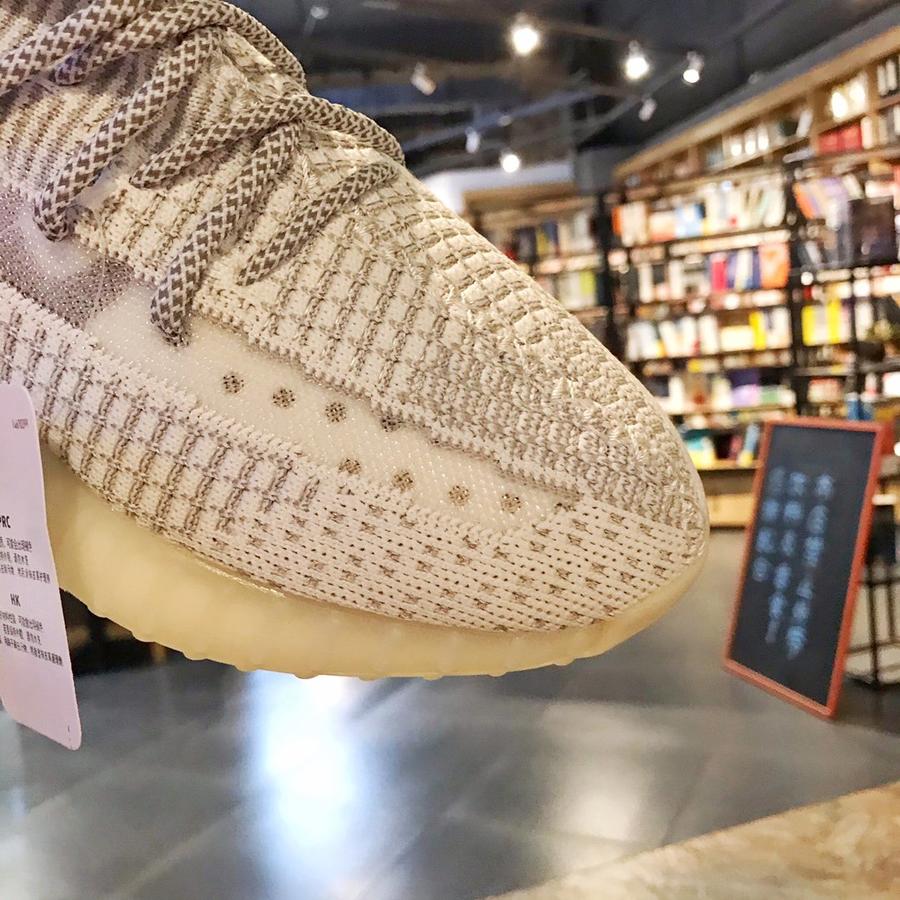 点此购买 yeezy阿迪男女款350v2白天使椰子鞋 前161864