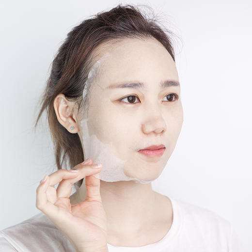 【预售 暂无库存 10号后发货】敷一次 水润一整天 | EIICHI ISHINO深海伊谷草补水面膜 10片/盒|满3盒只要99 商品图4