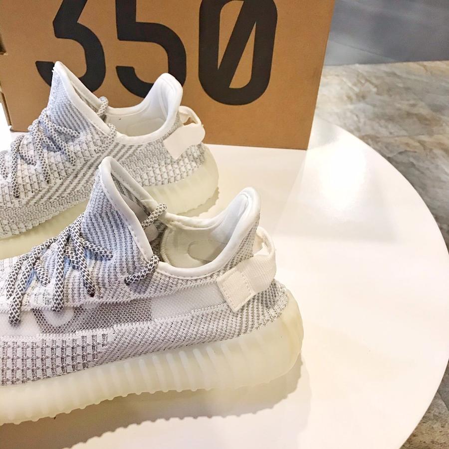 点此购买 yeezy阿迪男女款350v2白天使椰子鞋 前161864
