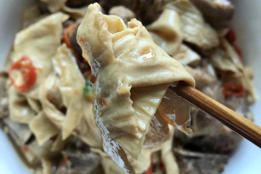 云南石屏炭烧豆腐皮，天然井水点制，发顺丰陆运 商品图0