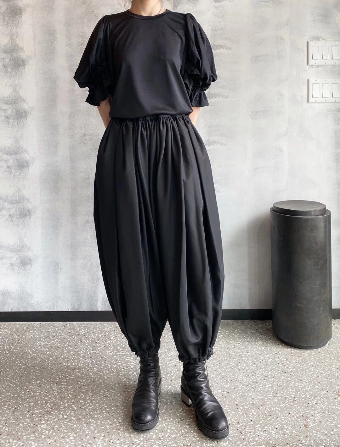 日本missyvsseydarkness黑色抽褶灯笼裤暗黑系列fw20休闲长裤脚踝松紧