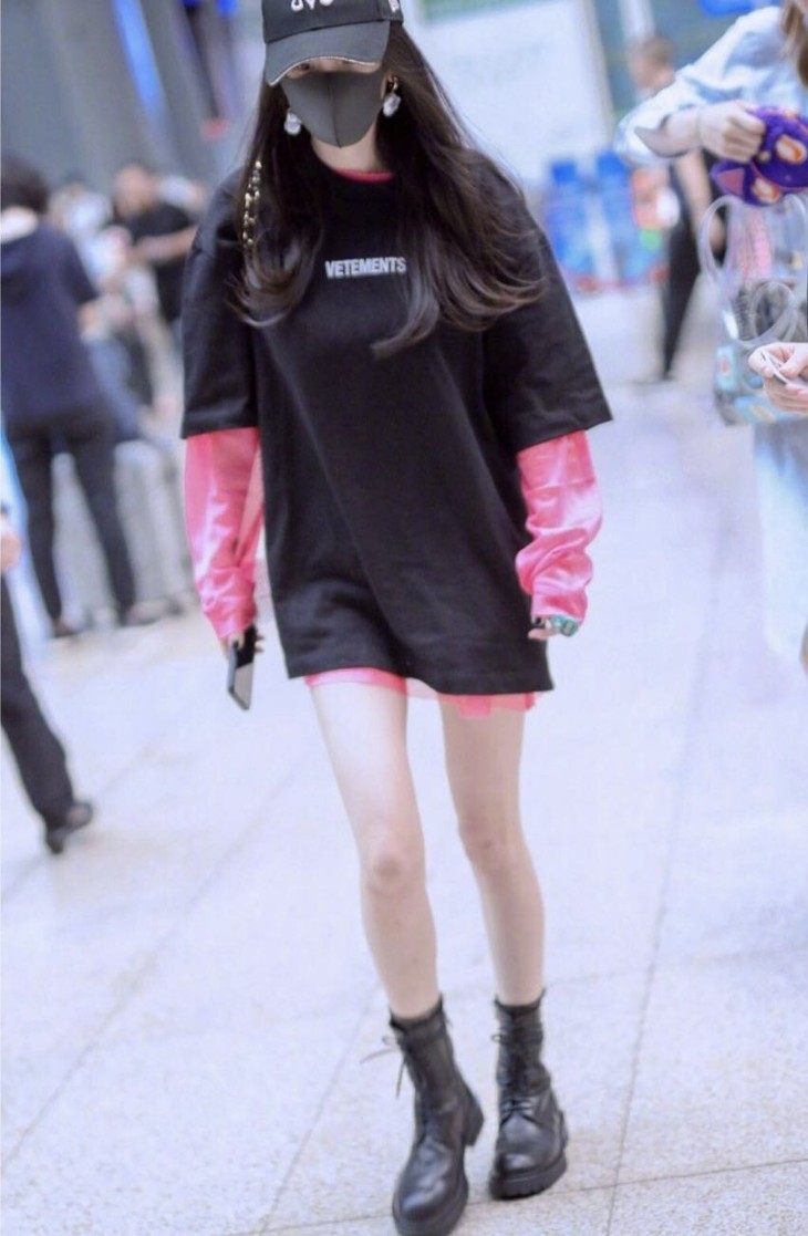 屁侠pippaaita黑色真皮马丁靴百搭中筒机车靴