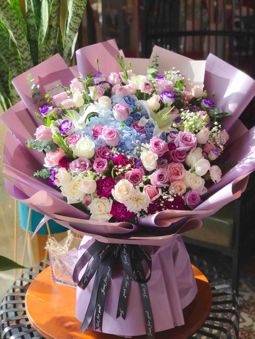 【笑语如花】高雅紫色系高端海派大花束 商品图0