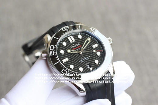 VS厂OMEGA欧米茄SEAMASTER海马系列海洋宇宙300米300m同轴·至臻天文台表42毫米42mm潜水表210.30.42.20.01.001精钢拉丝表壳局部抛光处理 商品图2