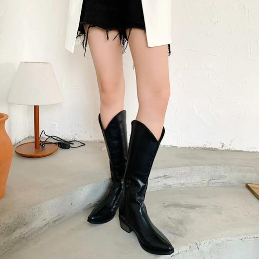 2020秋季新款洋气尖头复古骑士靴修长腿型女士时尚鞋f时装鞋130943429