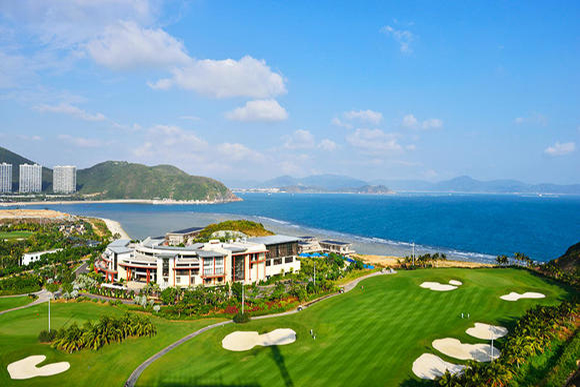 海南三亚鹿回头高尔夫球会