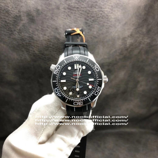 VS厂OMEGA欧米茄SEAMASTER海马系列海洋宇宙300米300m同轴·至臻天文台表42毫米42mm潜水表210.30.42.20.01.001精钢拉丝表壳局部抛光处理 商品图9