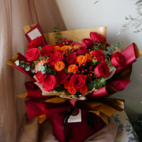 《心慕》. 红橙色系花束