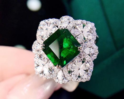 精美无油祖母绿戒指特秒不议退精美油祖母绿verdantgreen211克拉77