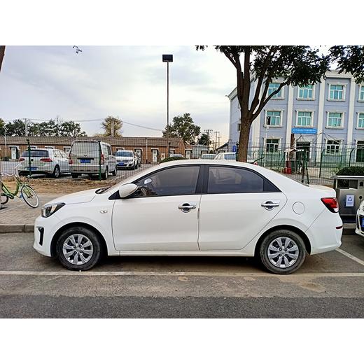 起亚 焕驰 1.4L 豪华版 【长租-北京】 商品图3