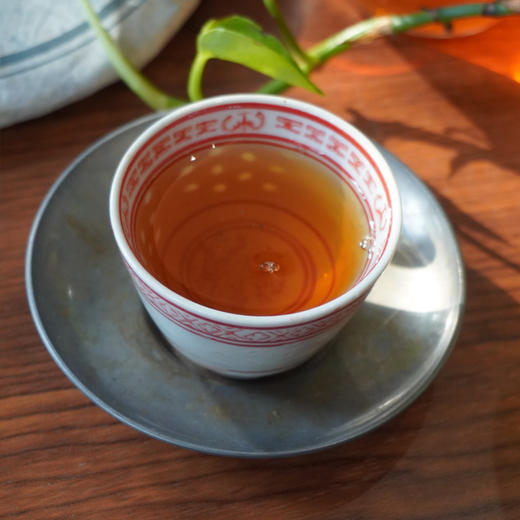 【07年701批银色大益】2007年701批银色大益 真品珍藏干仓 高性价比中期藏茶 商品图7