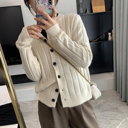 8015立体坑条开衫绞花工艺纯色针织开衫 【包邮+三天无理由退换】 商品图1