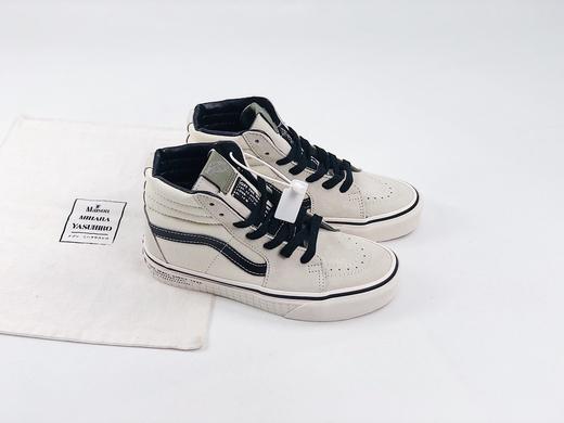 万斯SK8-HI字母包边印花白色高帮男女板鞋，采用高级网格丝绸布料，搭配银色网格黑色涂鸦极具百搭 商品图1