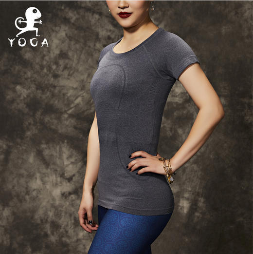 壁虎瑜伽轻裳 灰色T恤 亲肤透气速干瑜伽短袖t恤（无胸垫）清仓不退不换 商品图4