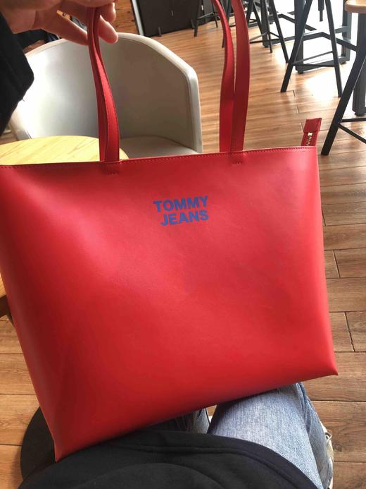 Tommy jeans 红色女款时尚休闲托特包 商品图2