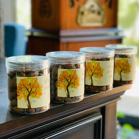 野山核桃仁  |  今年新采摘的果子，野山核桃仁，脆的不得了，一会儿一罐没了！