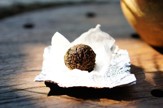 澜沧古茶2020年宫廷丹珠9粒装普洱茶熟茶盒装72g 商品图3