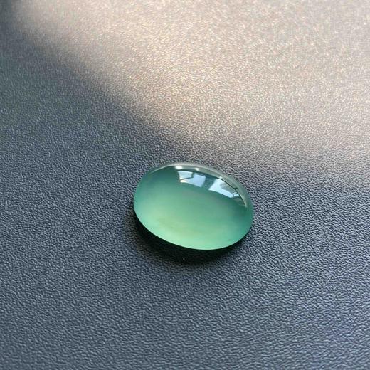 高冰种晴水绿翡翠大蛋面 商品图0
