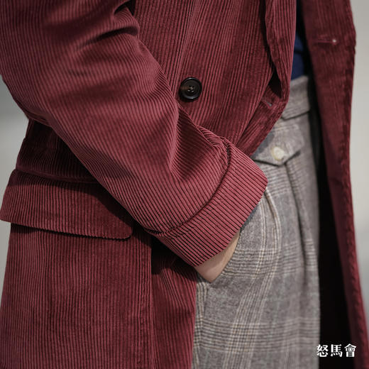 Hardy Minnis Eskdale 700克灯芯绒棉酒红色马球大衣 商品图6