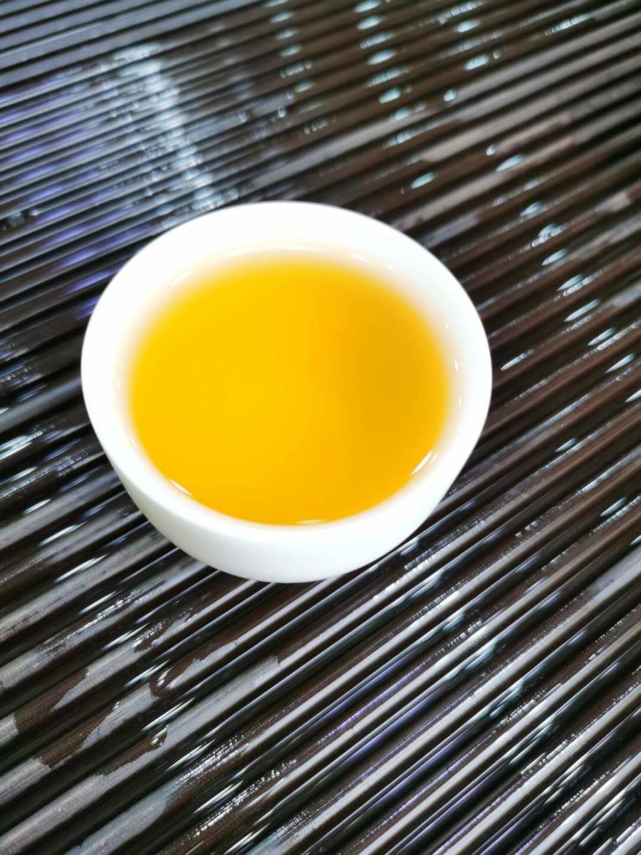 花香味【小种 口碑茶250g】入口顺滑 柔软 回甘 水中含香 花果香味